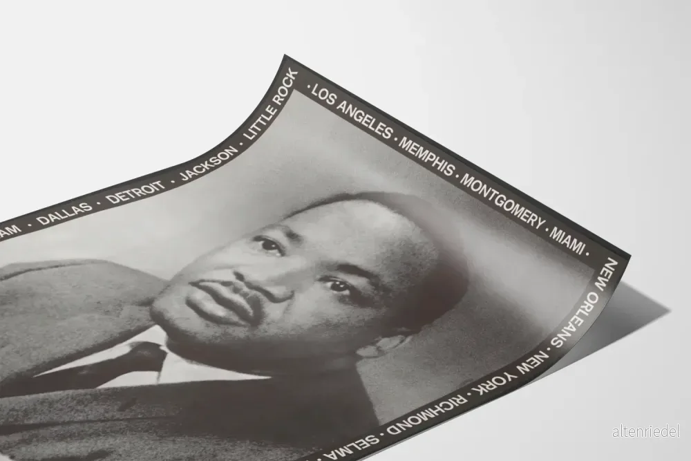 Affisch i hyllning till Dr. Martin Luther King Jr. – Svartvitt porträtt - Bild 3
